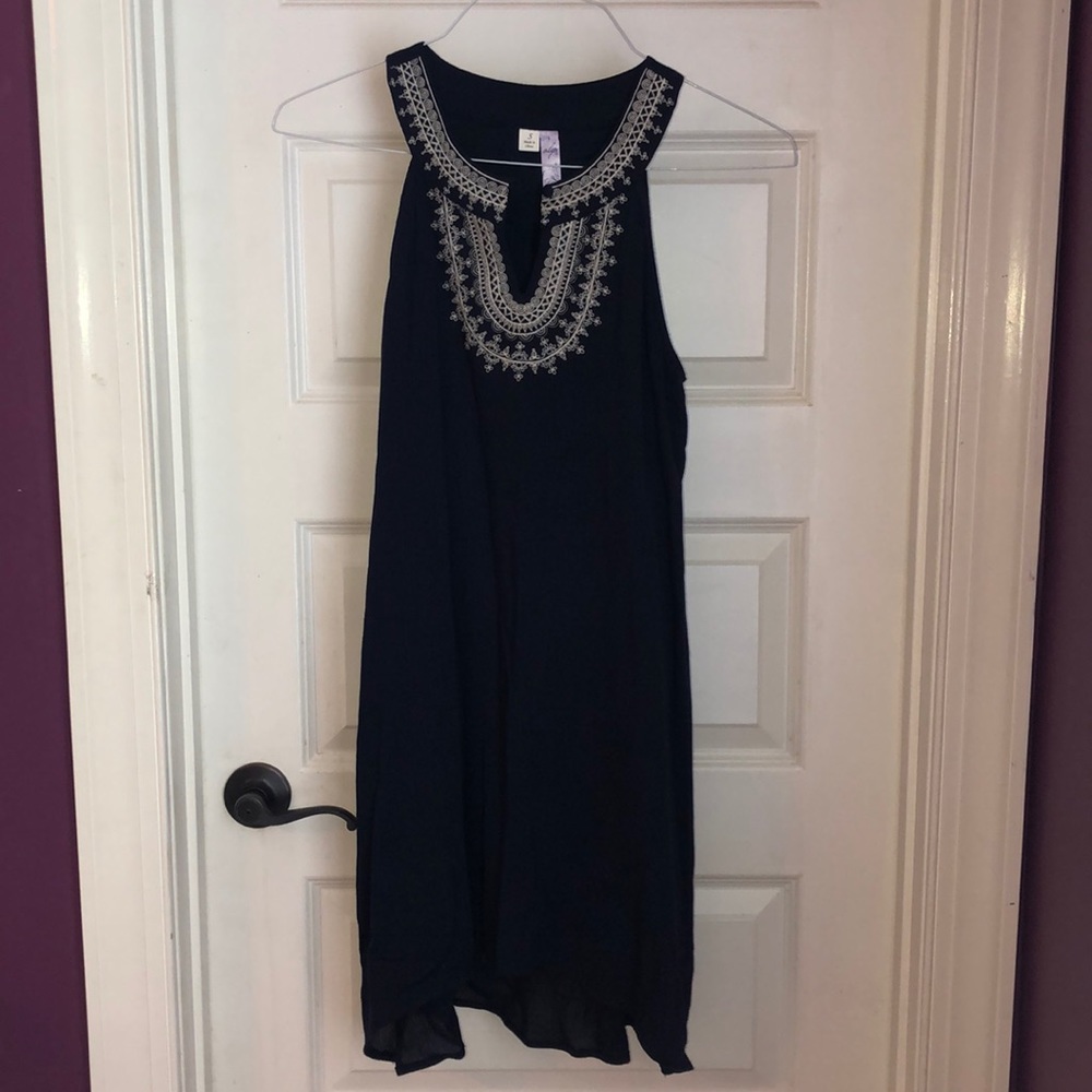 Navy dress w/ white detailing